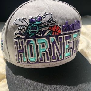 Charlotte Hornets SnapBack NBA hardwood classic